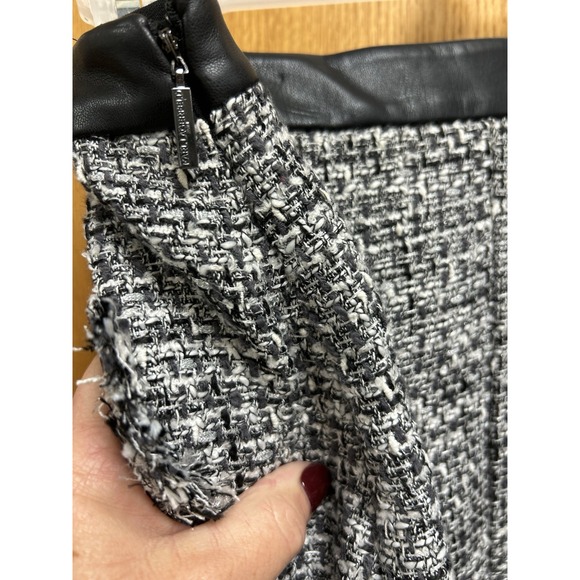 Karl Lagerfeld Paris Black & White Tweed Faux Leather skirt Size 8.  Preppy - Picture 7 of 13
